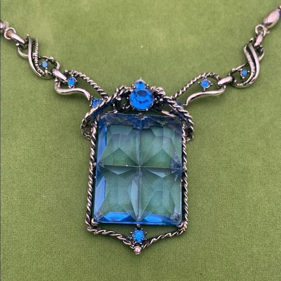 Gorgeous Vintage Royal Blue Sapphire Crystal Pendant Bead Necklace, Unmarked - Picture 2 of 5